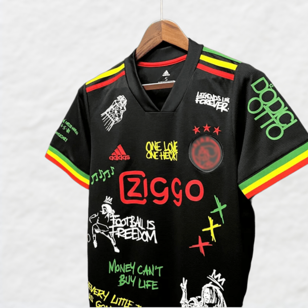CAMISETA DE EDICIÓN LIMITADA 'BOB MARLEY' DEL AJAX 2021/22