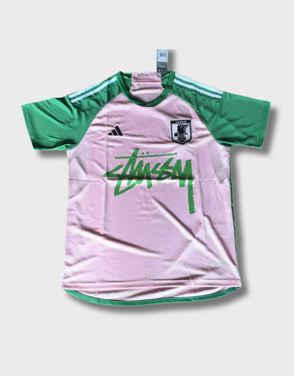 CAMISETA STÜSSY x “JAPAN” - ROSA
