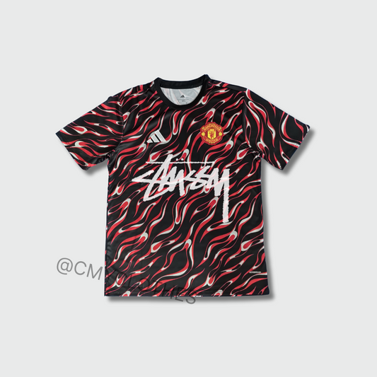 MANCHESTER UNITED X STUSSY - ENTRENAMIENTO (25/26)