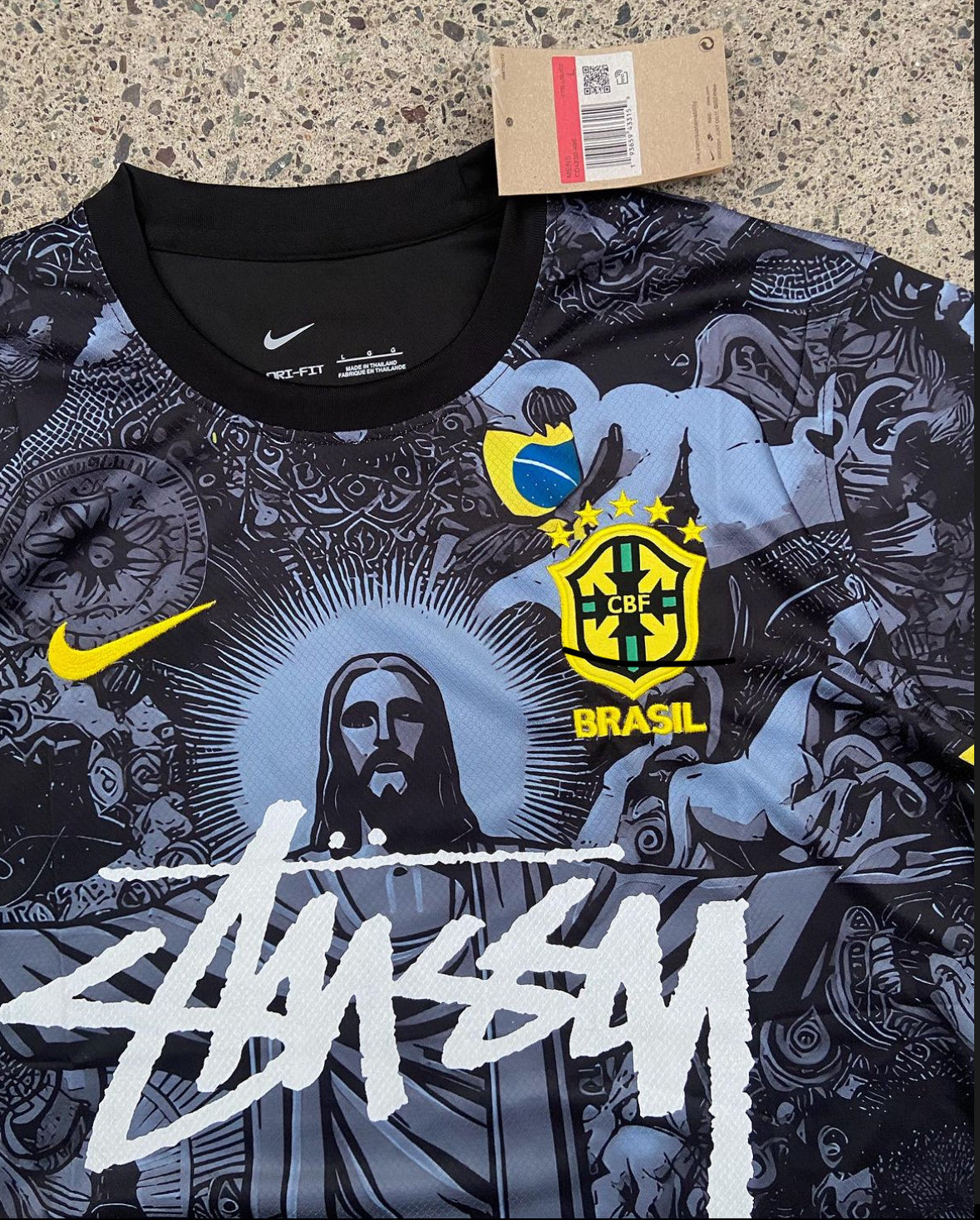 Maillot STÜSSY édition spéciale Brésil noir 2024 - Édition Jésus (TAILLE JUNIOR)